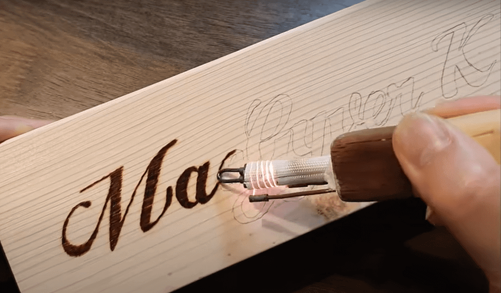 10 Best Wood For Pyrography (Affordable & Easy To Work With)