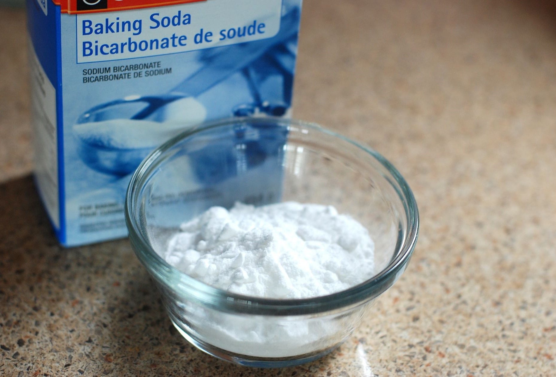remove glue from wood baking soda